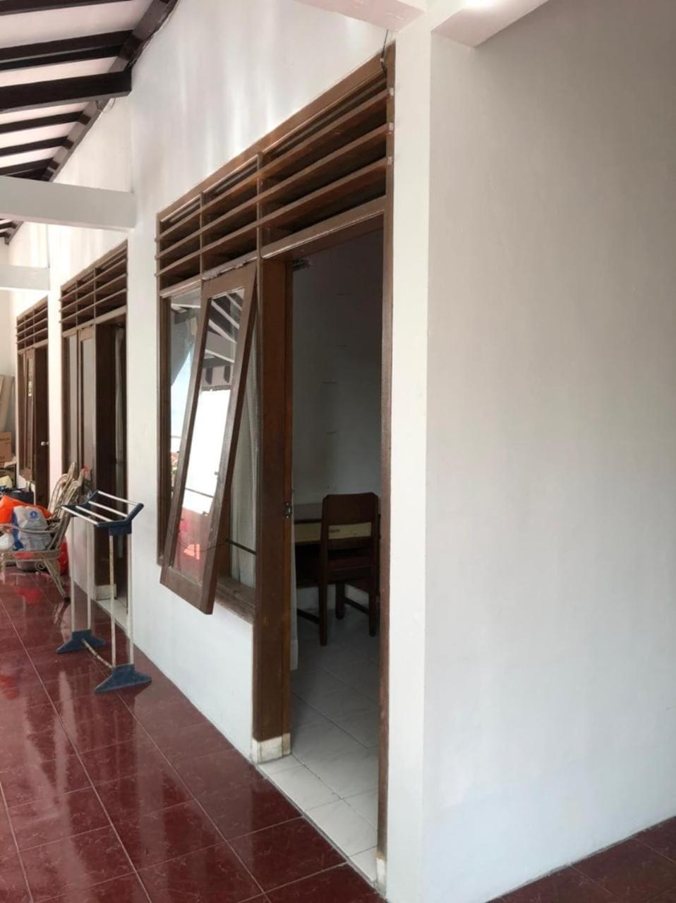 Oyo 90482 Rumah Oma Syariah Kupang  Exterior foto